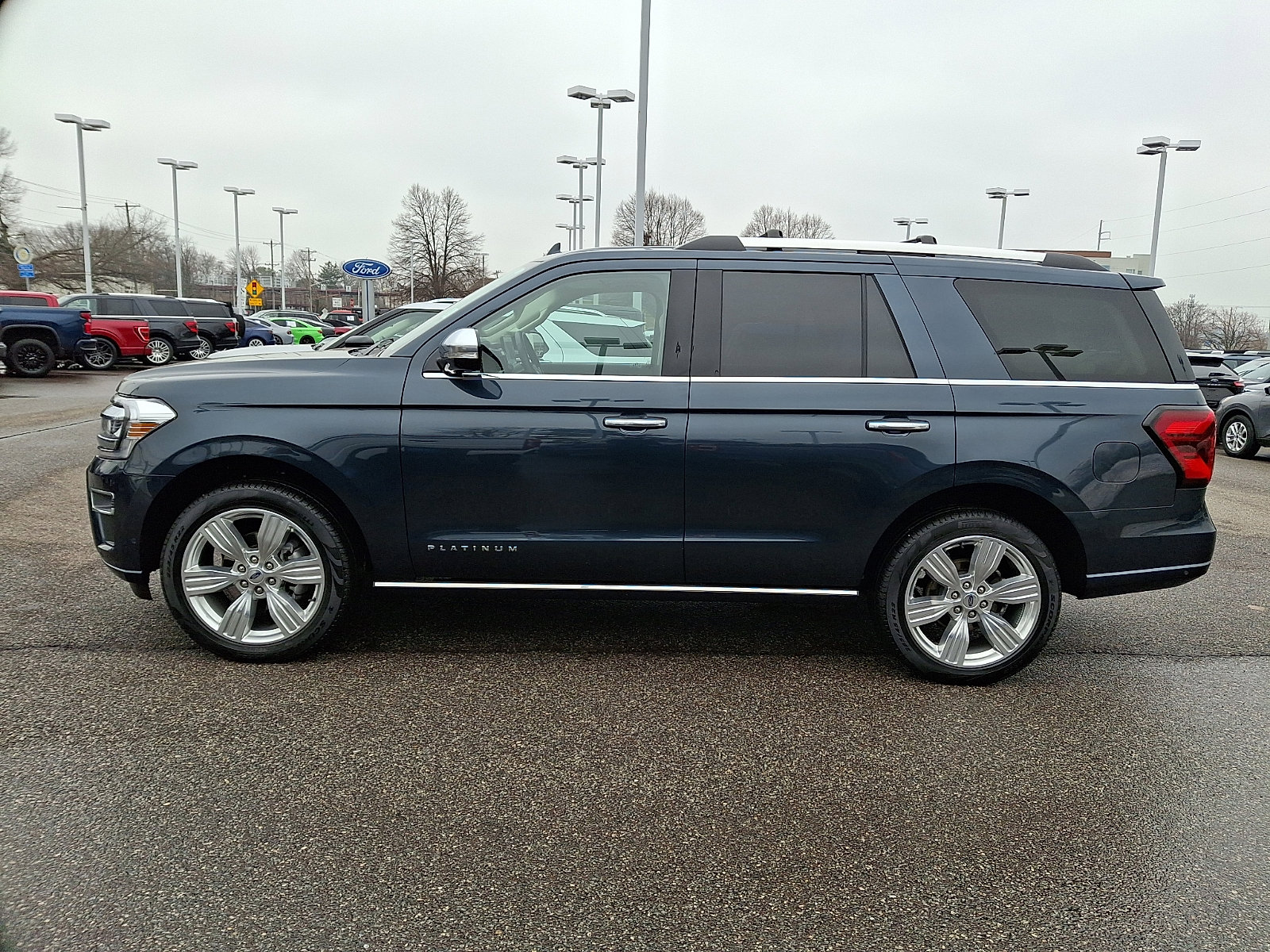 Certified 2024 Ford Expedition Platinum image 6