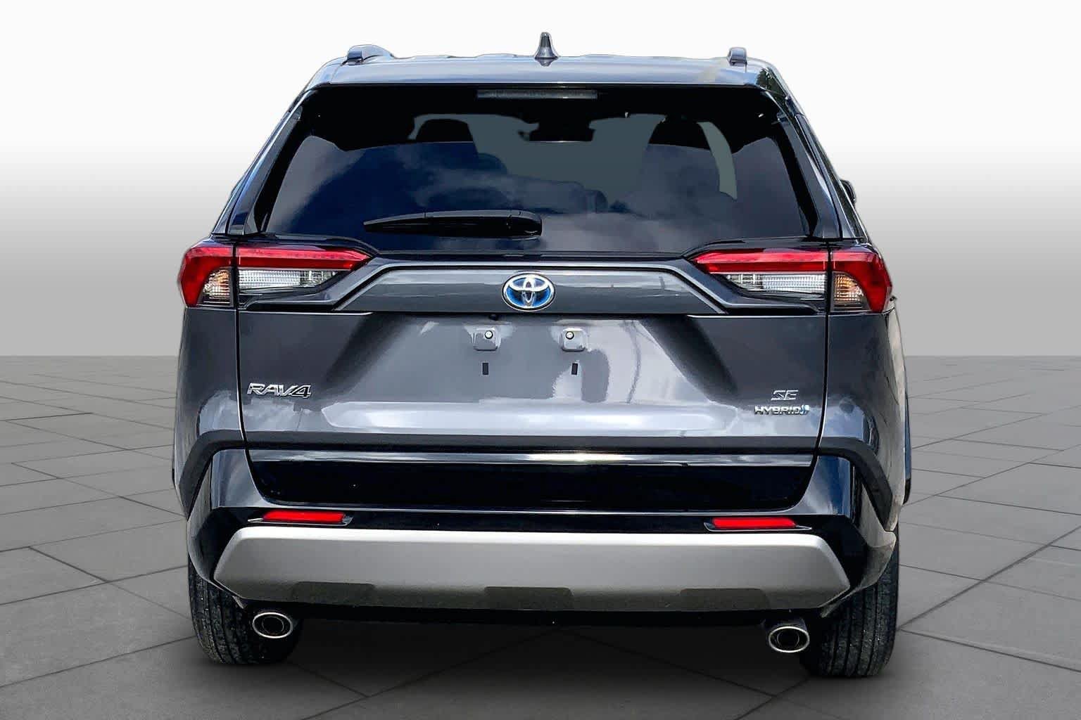 Used 2023 Toyota RAV4 SE AWD/4WD image 5