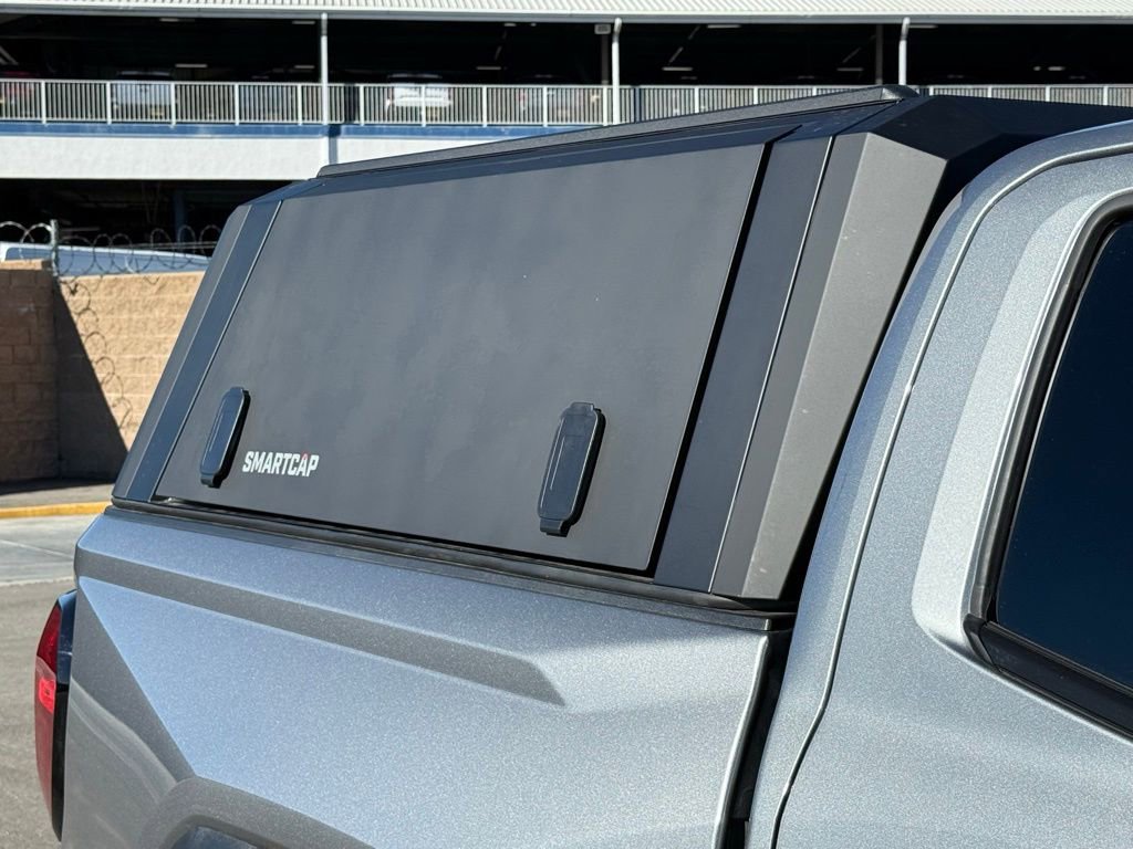 Used 2024 GMC Canyon AT4X image 20