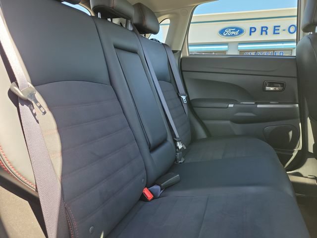 Used 2024 Mitsubishi Outlander Sport ES AWD/4WD image 15