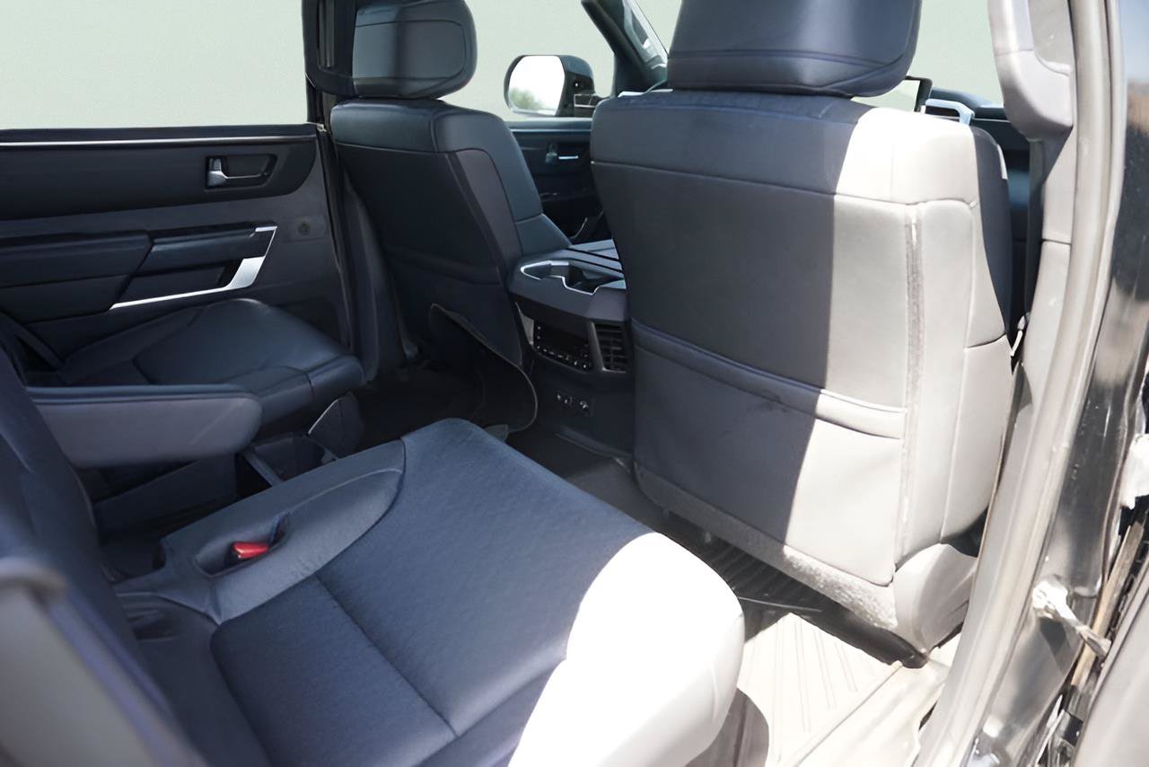 Used 2024 Toyota Sequoia Platinum AWD/4WD image 17