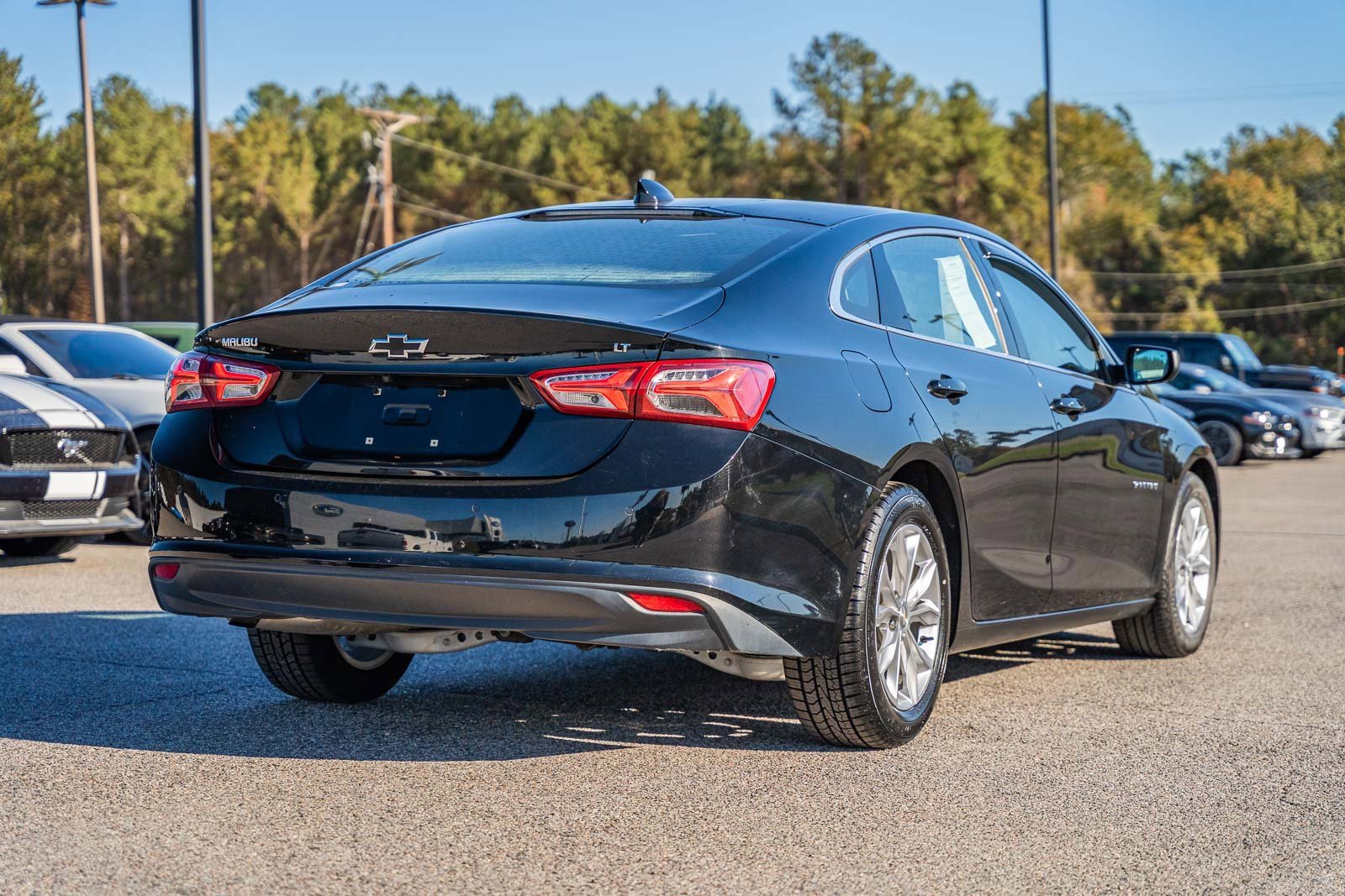 Used 2019 Chevrolet Malibu LT w/ Leather Package image 5