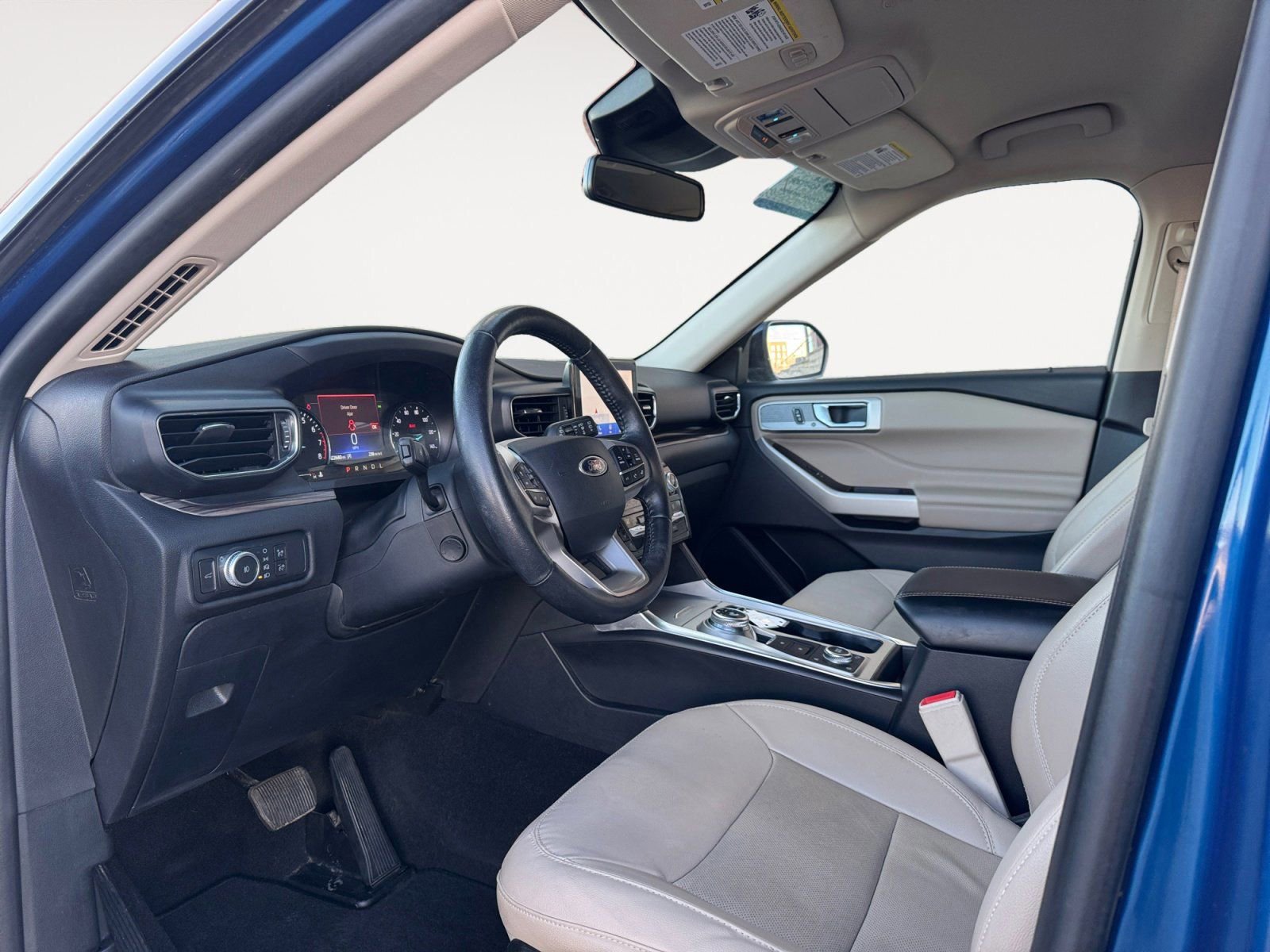 Certified 2021 Ford Explorer Limited w/ Equipment Group 301A image 9