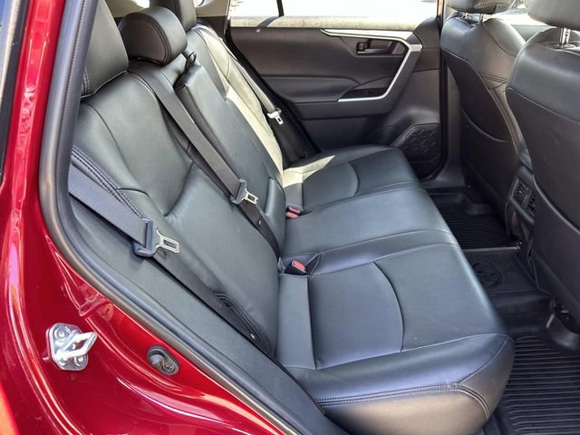 Used 2022 Toyota RAV4 LE FWD image 25