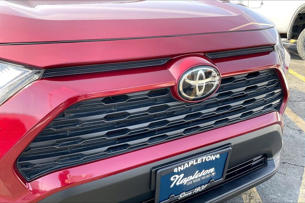 Used 2022 Toyota RAV4 XLE image 29