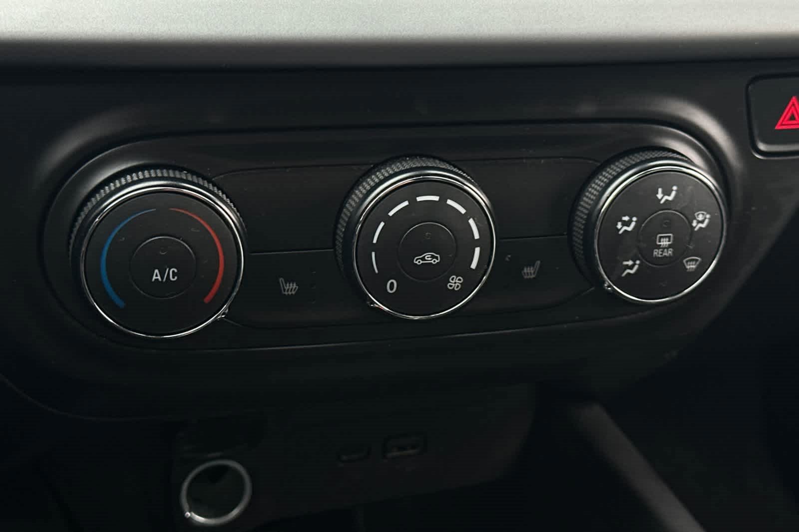 Used 2025 Chevrolet Trax RS w/ Driver Confidence Package image 21