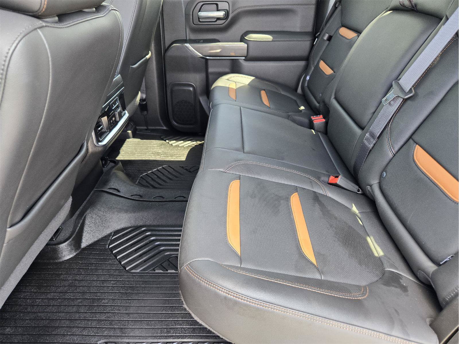 Used 2020 GMC Sierra 1500 AT4 w/ AT4 Premium Package AWD/4WD image 30