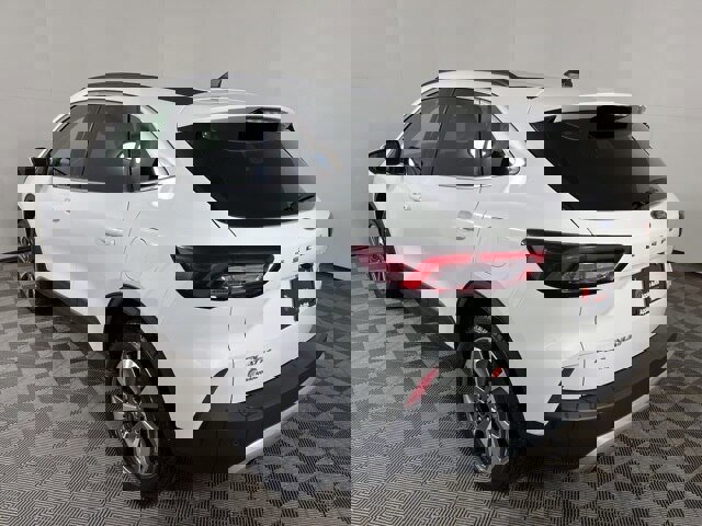 Certified 2024 Ford Escape Platinum image 3