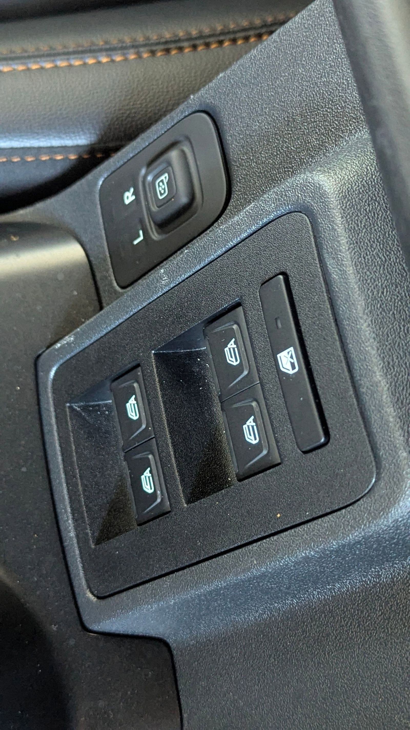 Certified 2023 Ford Bronco Badlands w/ Sasquatch Package image 28