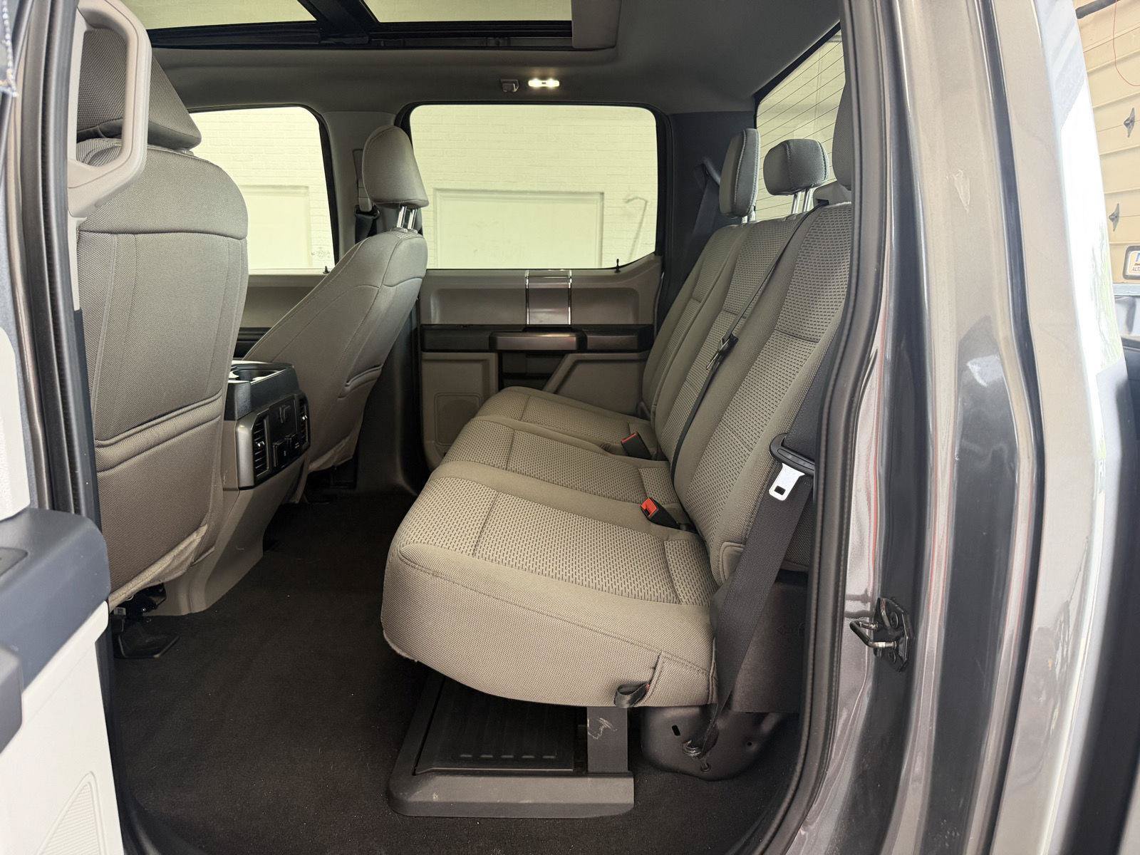 Certified 2022 Ford F250 XLT w/ XLT Premium Package AWD/4WD image 18