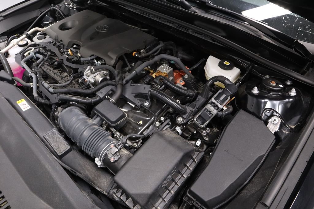 Used 2025 Toyota Camry LE FWD image 13