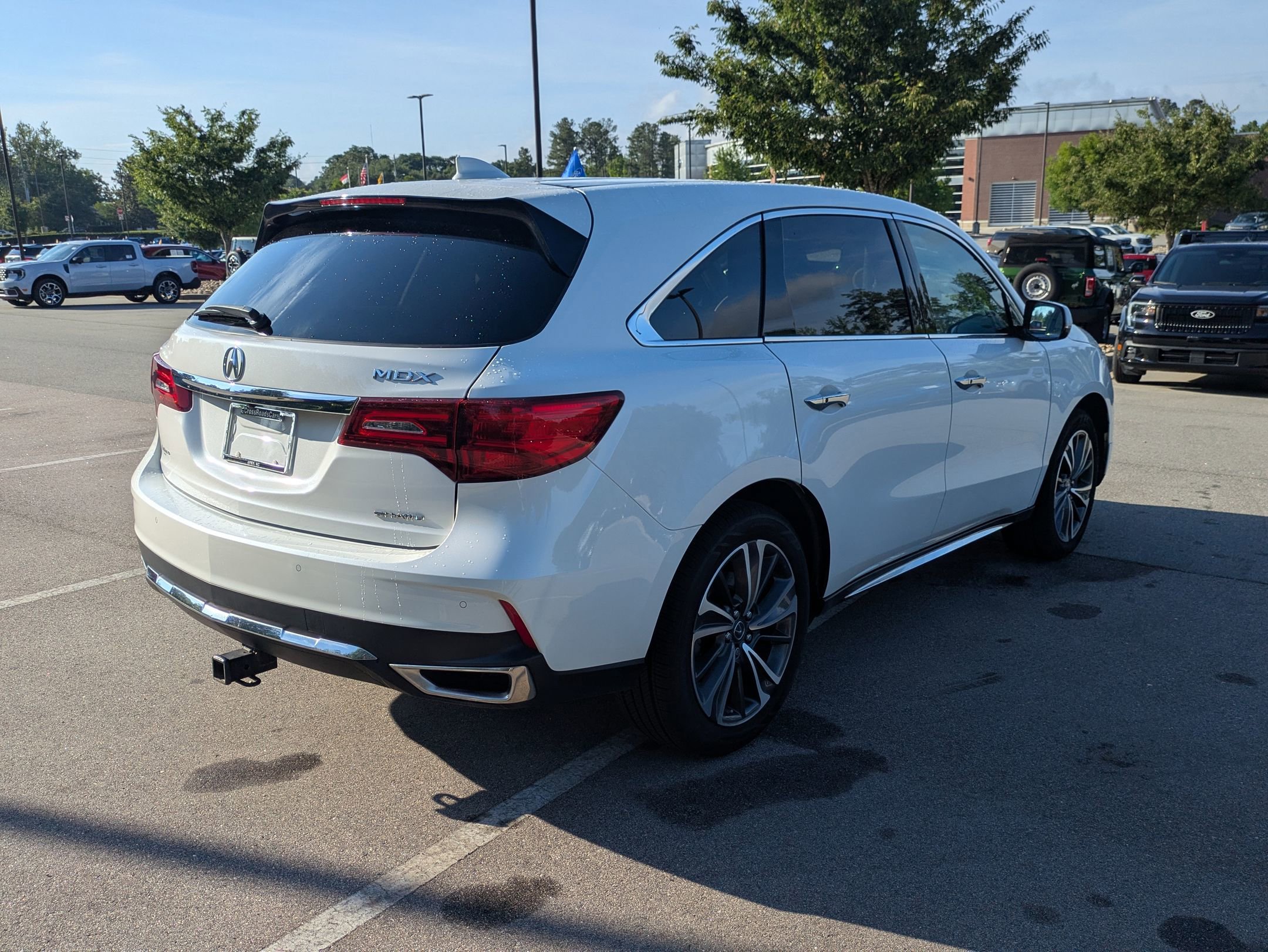Used 2020 Acura MDX SH-AWD w/ Technology Package image 4