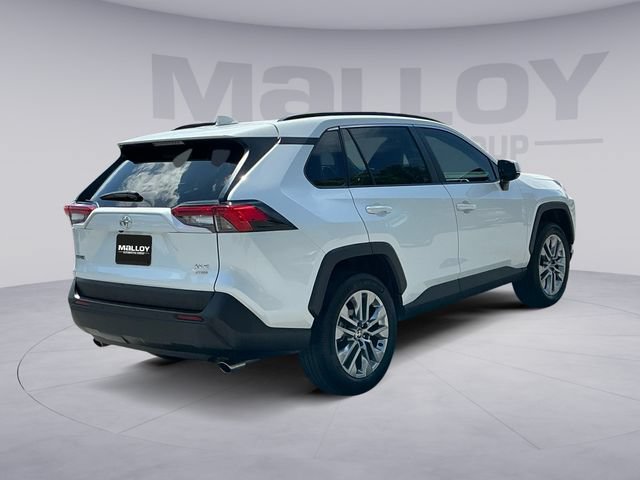 Used 2025 Toyota RAV4 XLE Premium w/ Weather Package AWD/4WD image 5