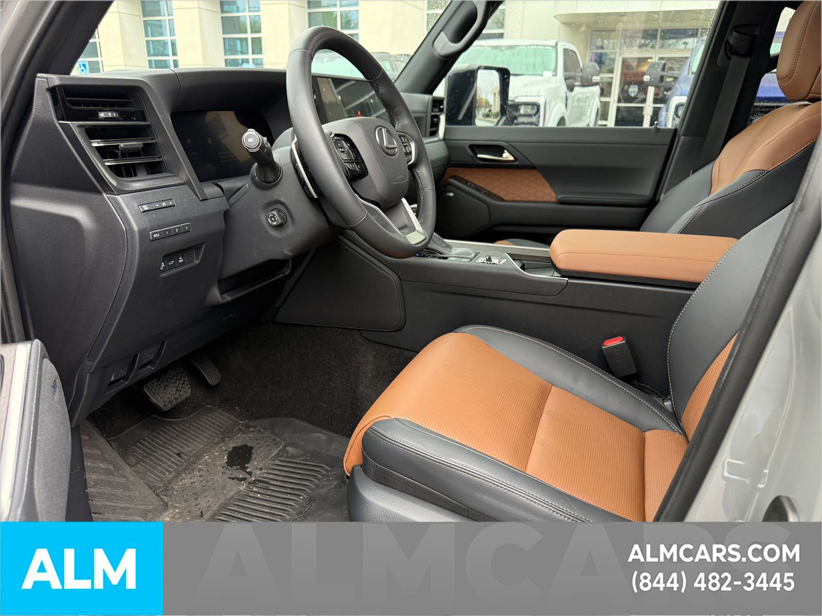 Used 2025 Lexus GX 550 550 Luxury w/ Accessory Package (2T) image 11