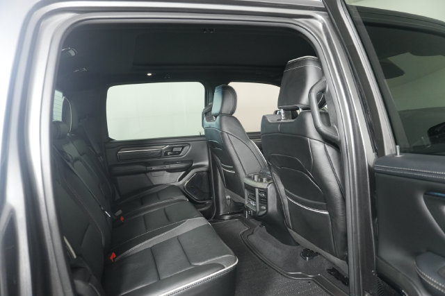 Used 2025 RAM 1500 Limited AWD/4WD image 34