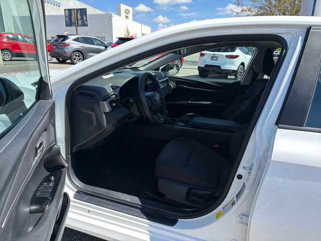 Used 2025 Toyota Camry LE FWD image 17