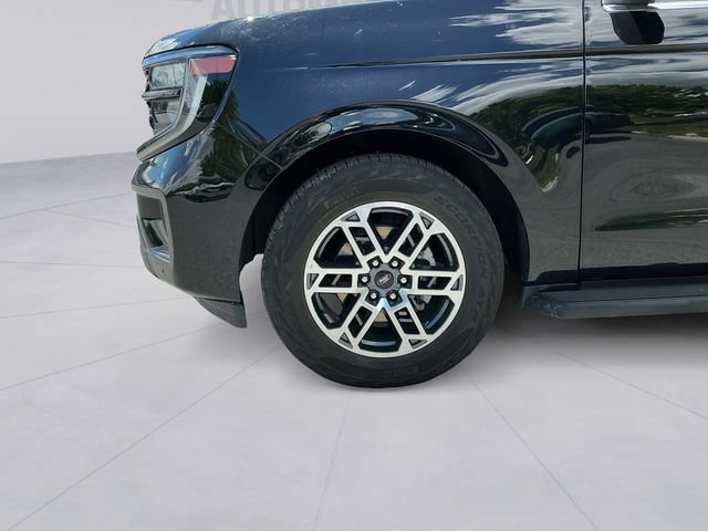 Certified 2025 Ford Expedition Active AWD/4WD image 9