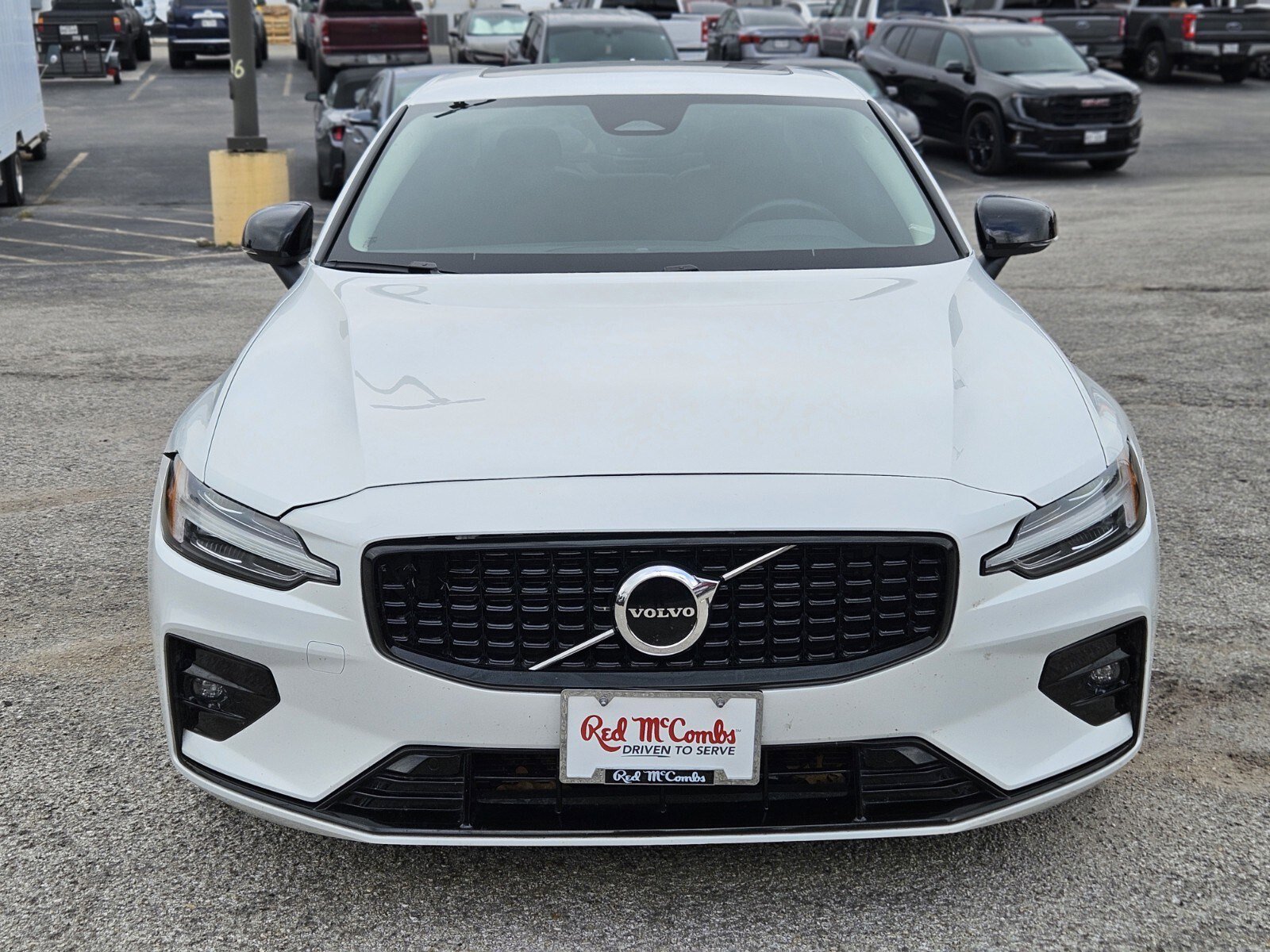 Used 2024 Volvo S60 B5 Core image 9