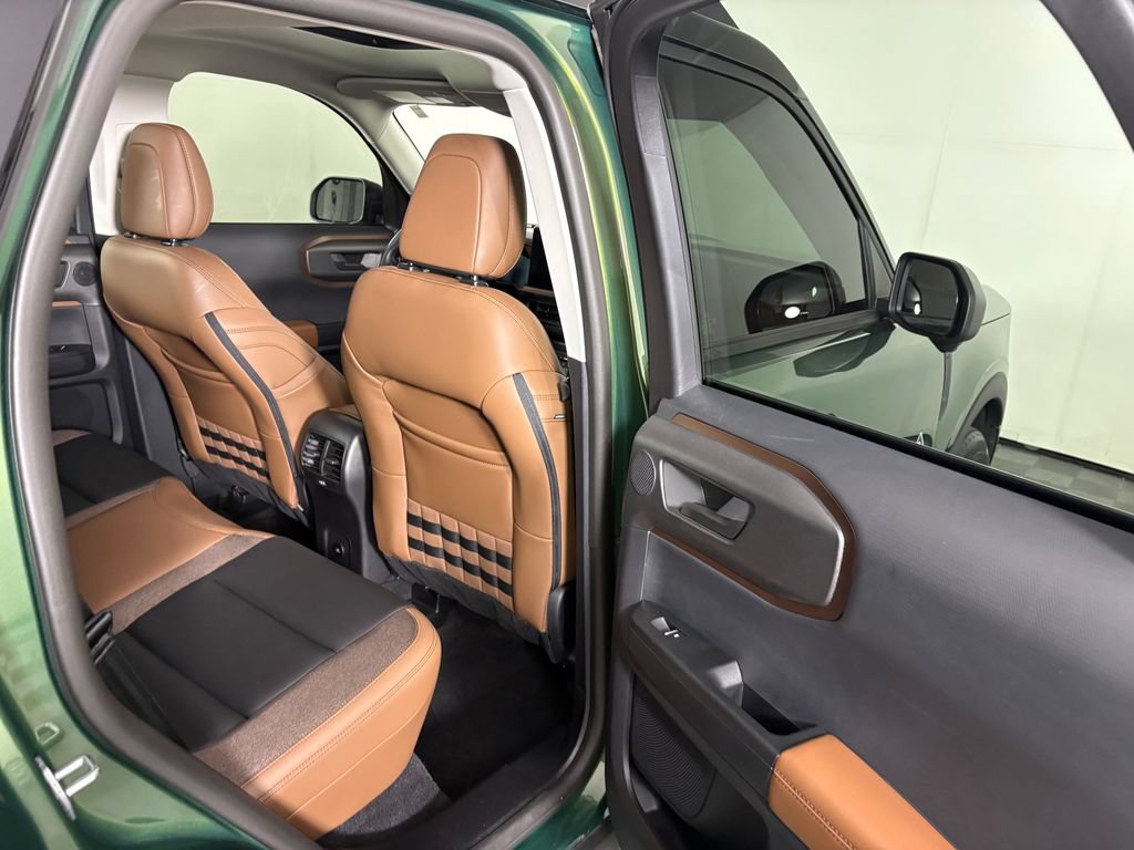 Certified 2025 Ford Bronco Sport Outer Banks w/ Outer Banks Tech Package+ AWD/4WD image 33