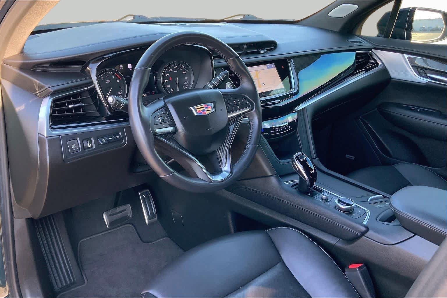 Used 2024 Cadillac XT6 Sport w/ Technology Package AWD/4WD image 18
