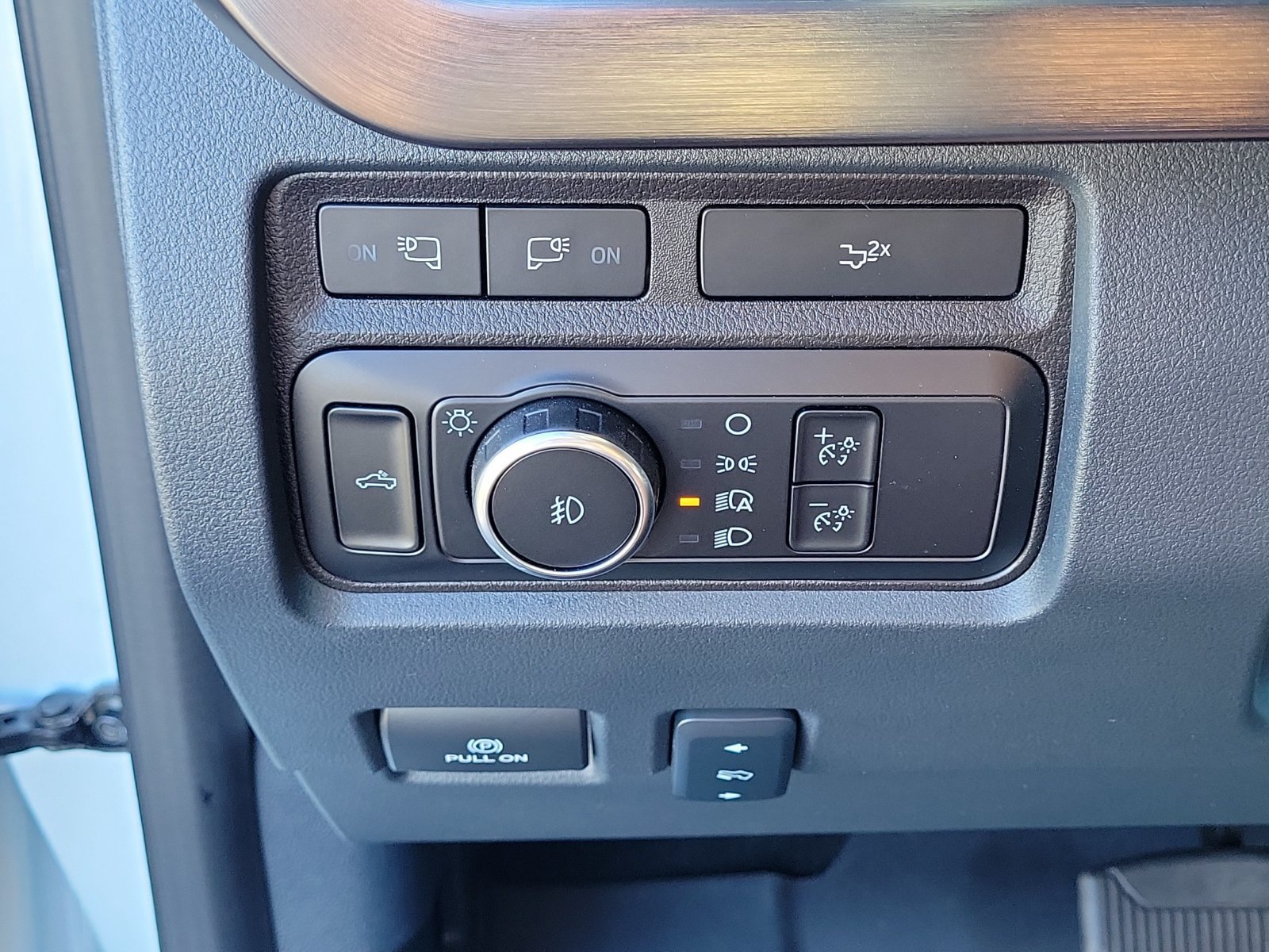 Certified 2024 Ford F250 4x4 Crew Cab Super Duty image 30