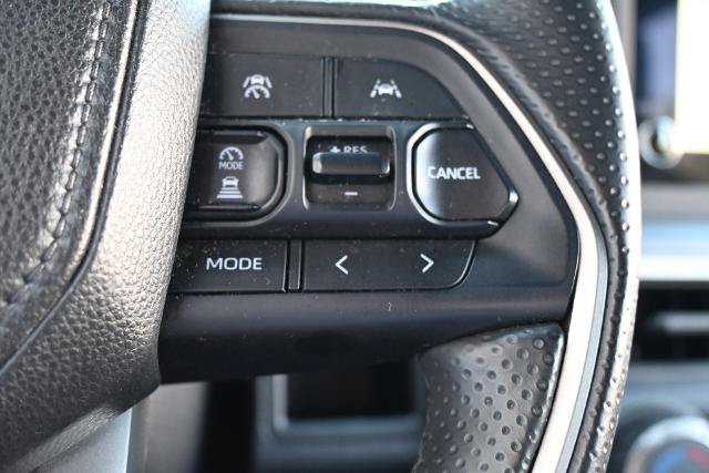 Used 2025 Toyota 4Runner SR5 AWD/4WD image 31