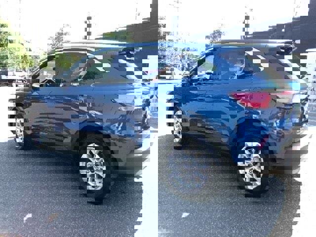 Certified 2022 Ford Escape SE w/ Convenience Package image 3