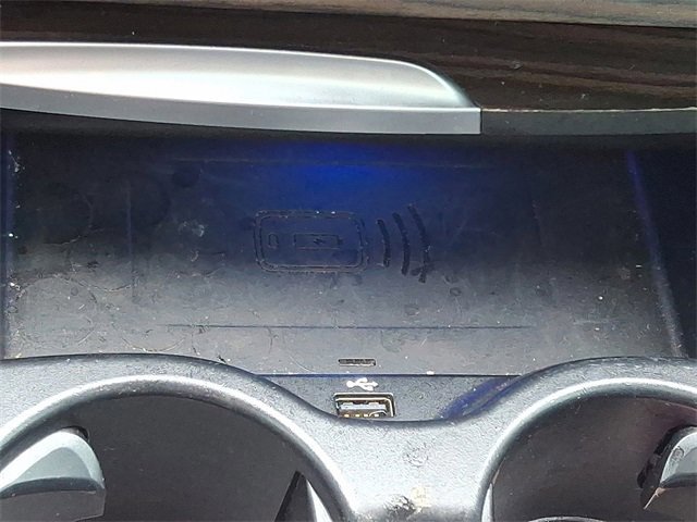 Used 2021 BMW 530i xDrive w/ Premium Package image 29