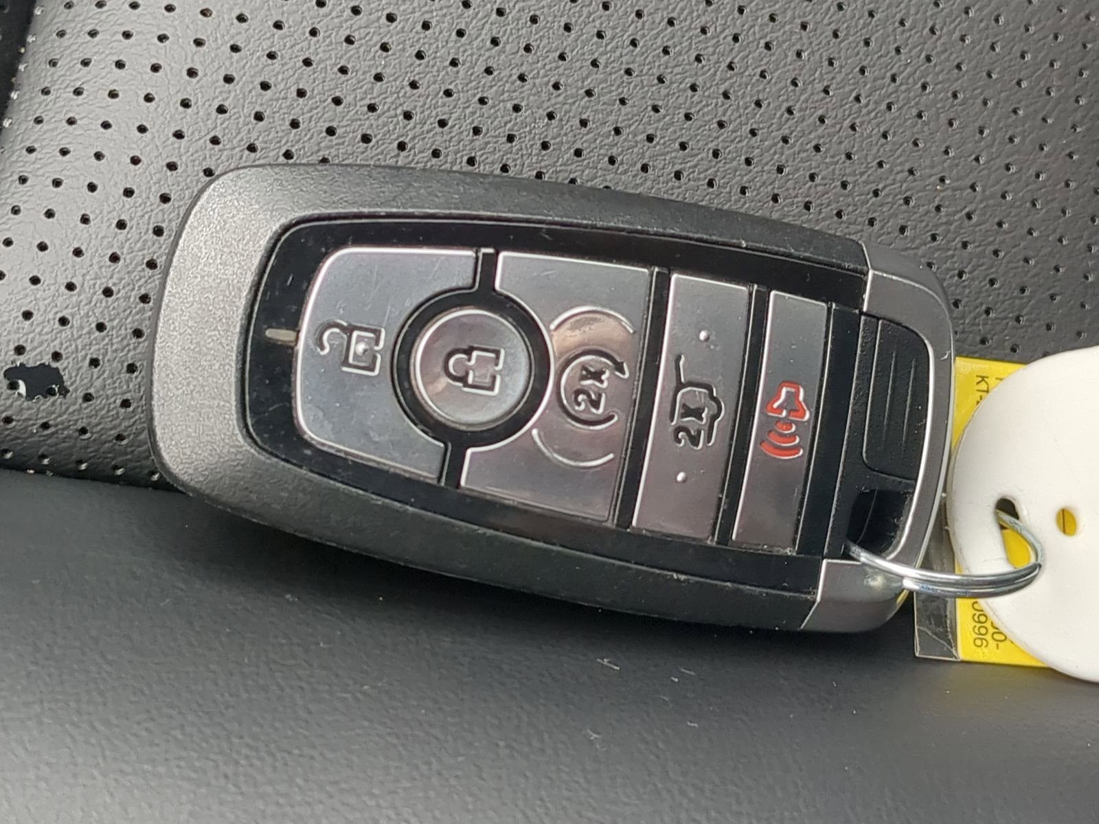 Certified 2023 Ford Escape Platinum image 37