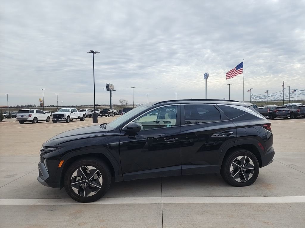 Used 2025 Hyundai Tucson SEL image 2