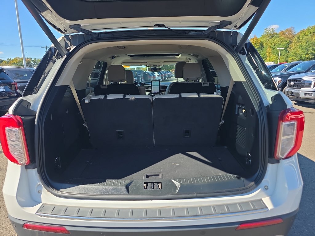 Certified 2023 Ford Explorer Limited w/ Limited Technology Package AWD/4WD image 15