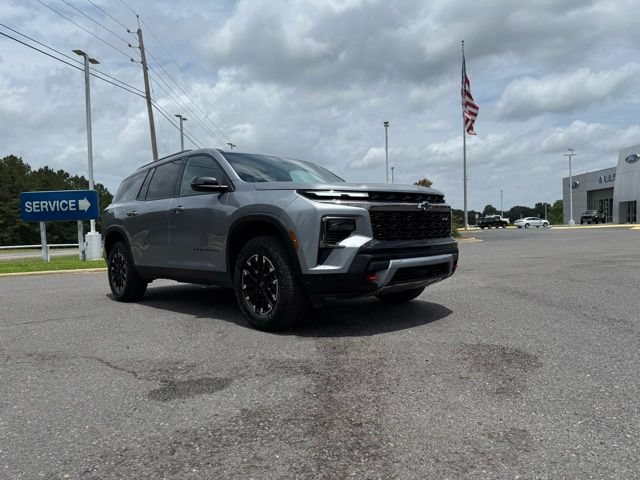 Used 2025 Chevrolet Traverse Z71 w/ LPO, Cargo Package AWD/4WD image 10