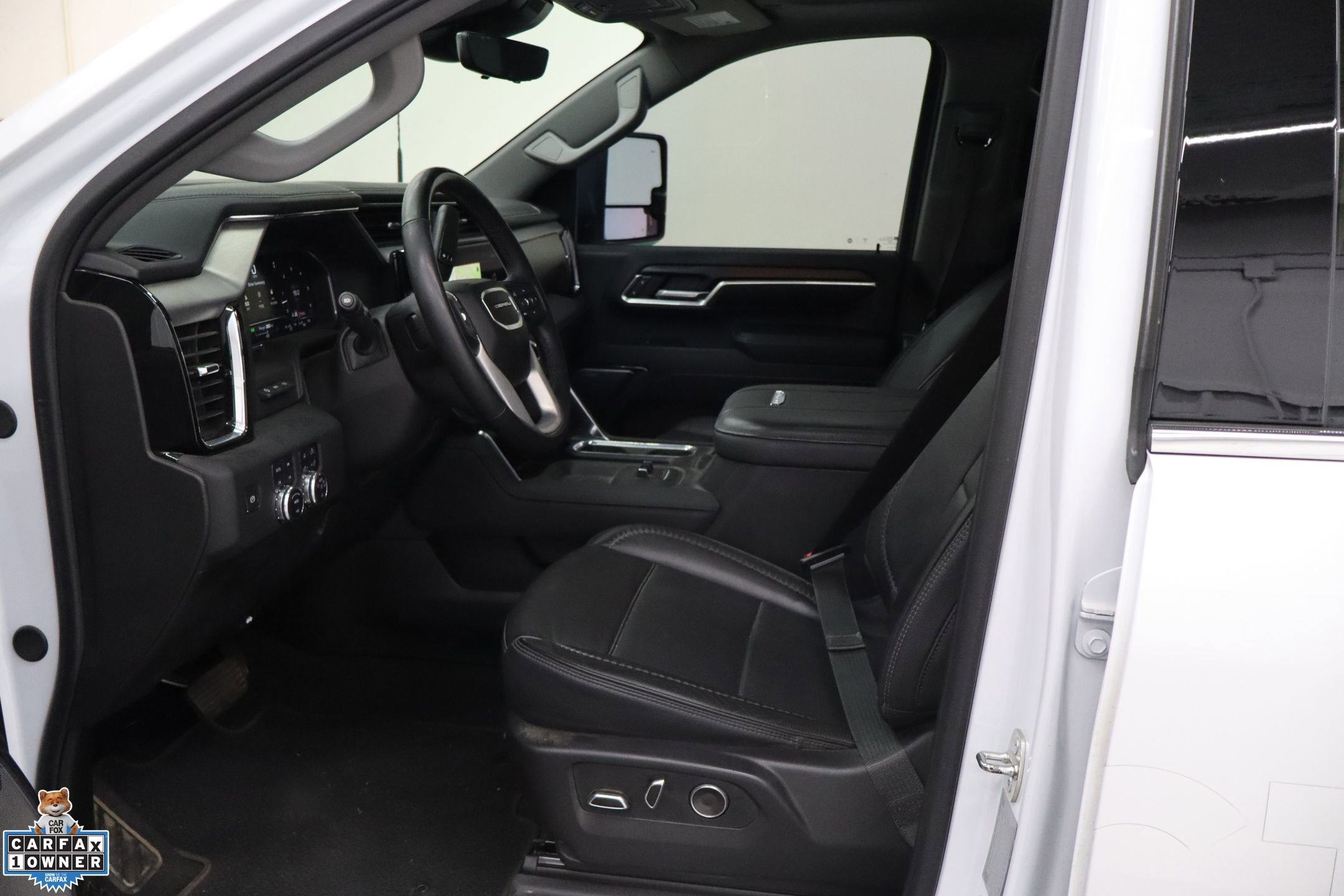 Used 2024 GMC Sierra 2500 Denali w/ Denali Reserve Package image 23