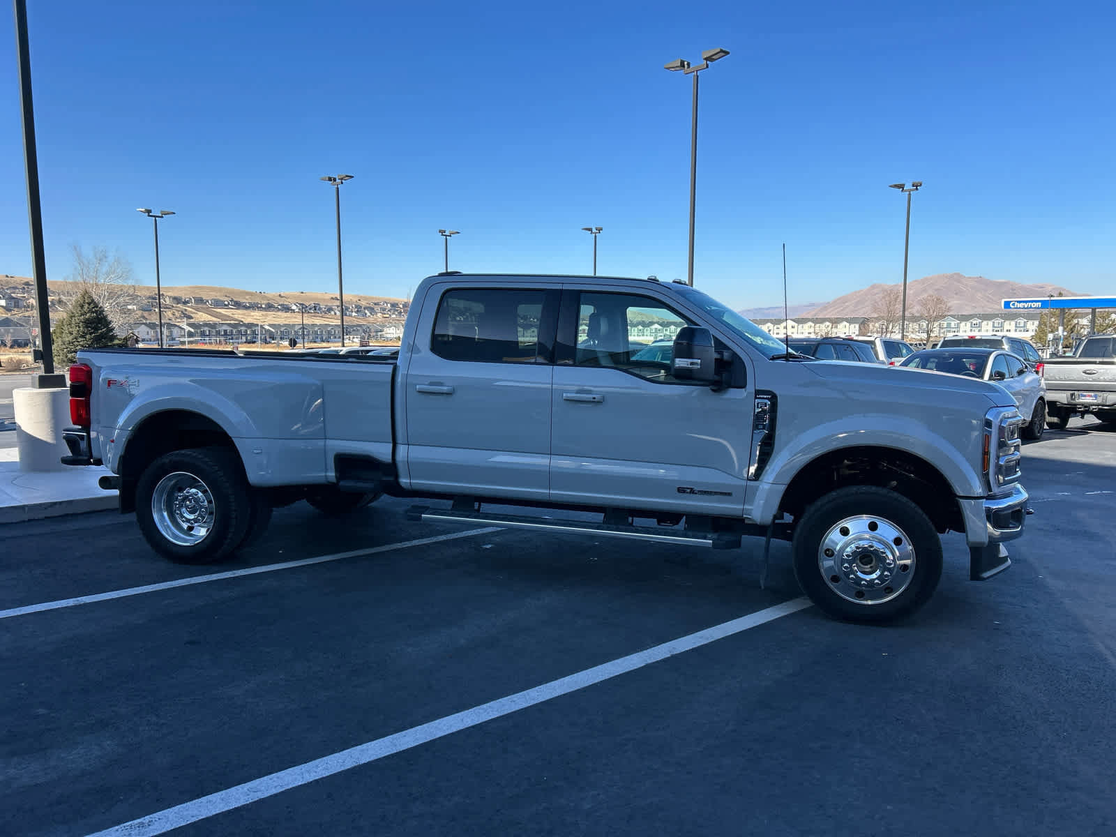Certified 2025 Ford F450 Lariat w/ FX4 Off-Road Package image 8