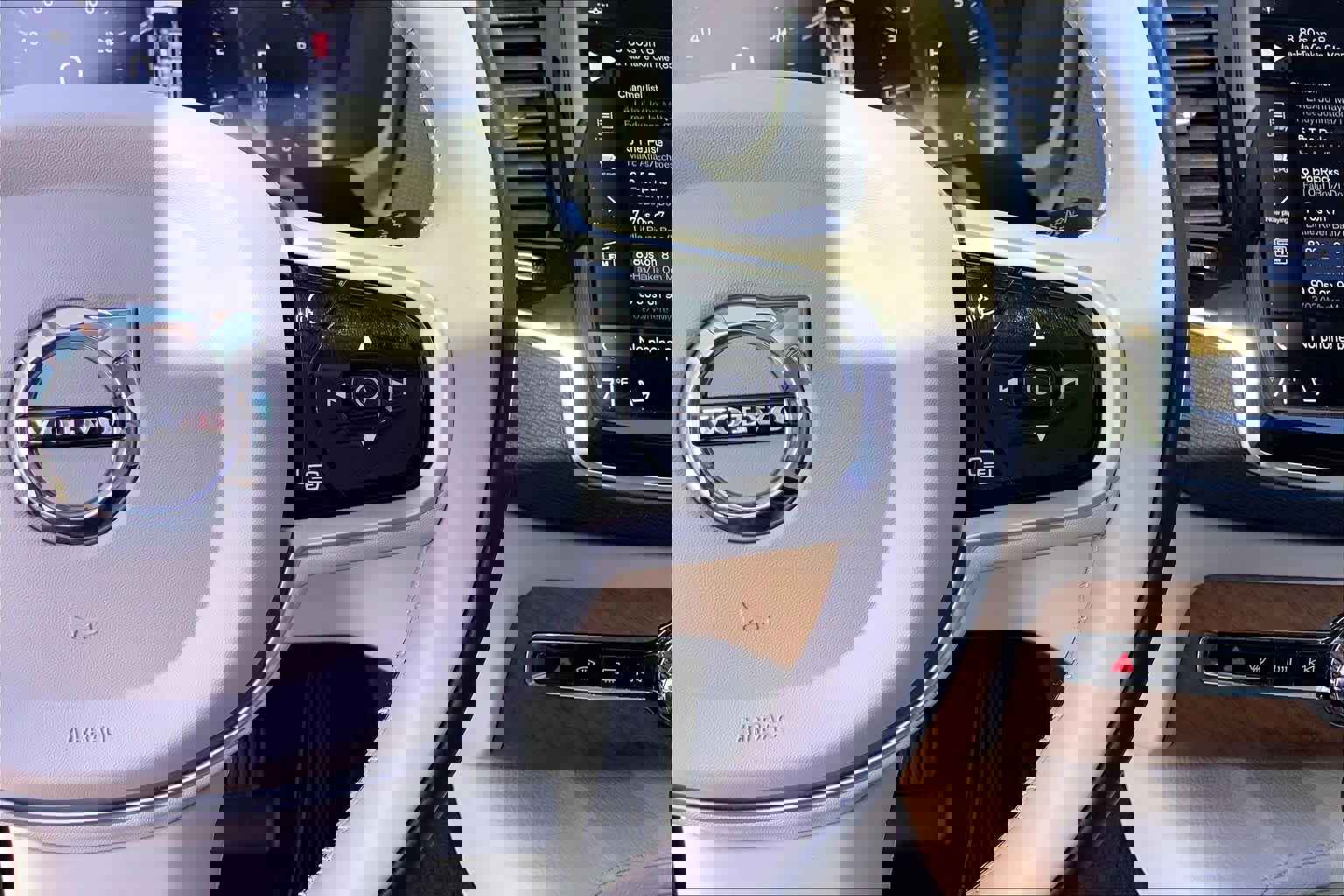 Used 2022 Volvo XC90 T6 Momentum w/ Advanced Package image 25