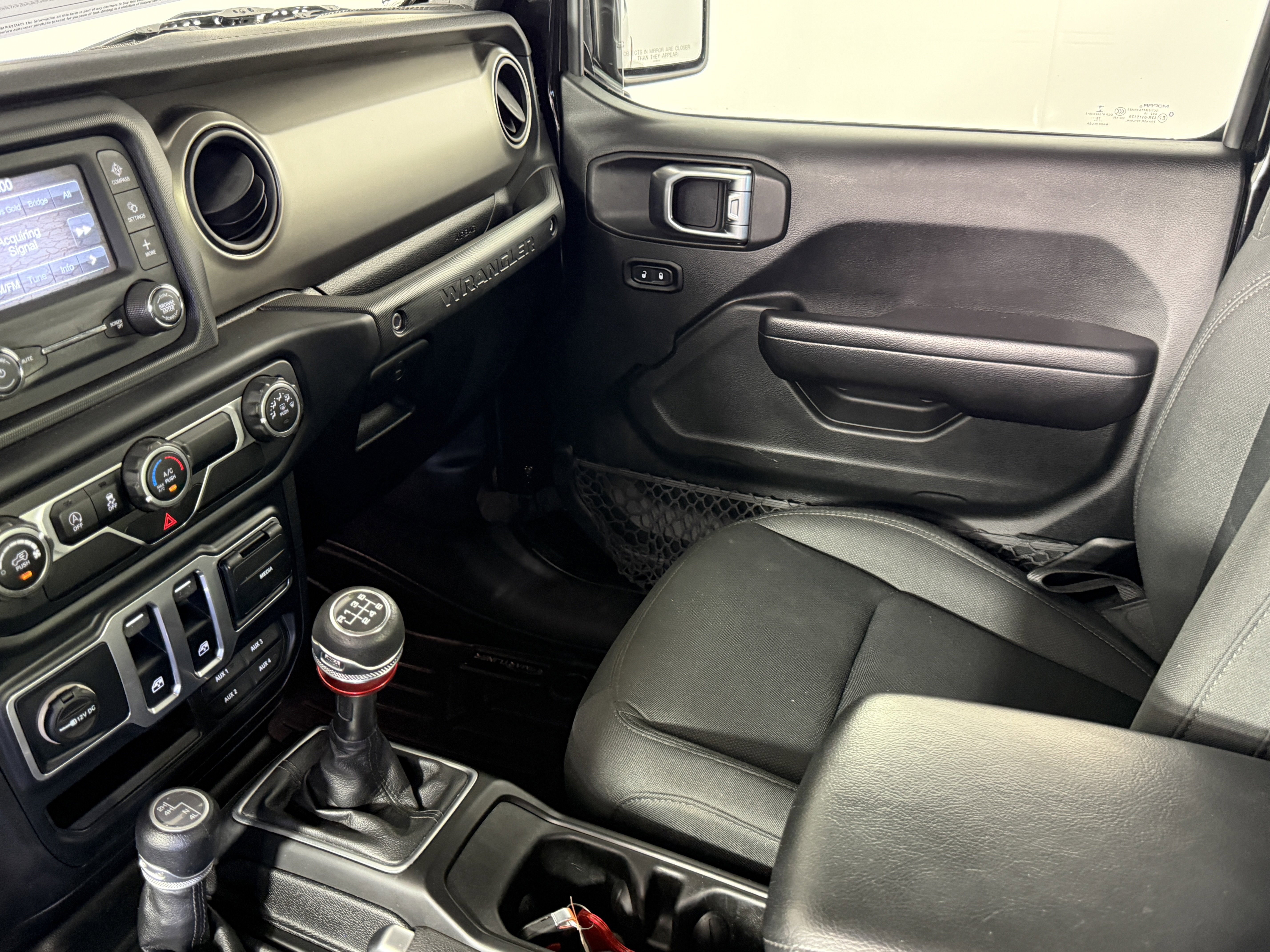 Used 2018 Jeep Wrangler Sport AWD/4WD image 14
