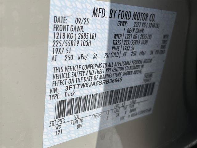 Certified 2025 Ford Maverick XLT w/ Black Appearance Package AWD/4WD image 11