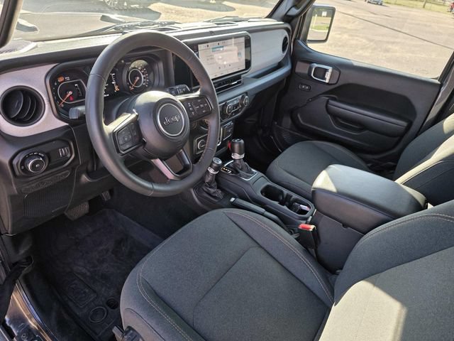 Used 2024 Jeep Wrangler Sport AWD/4WD image 12
