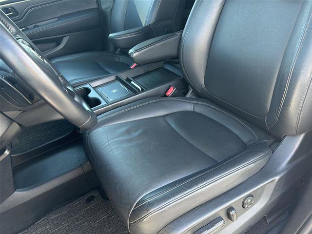 Used 2025 Honda Odyssey EX-L image 12
