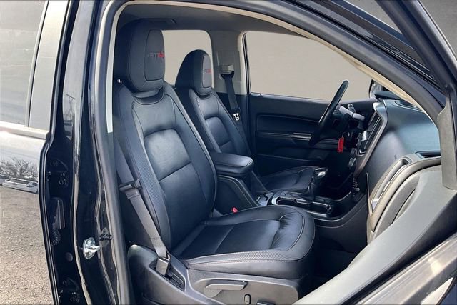 Used 2022 GMC Canyon AT4 w/ Trailering Package image 7