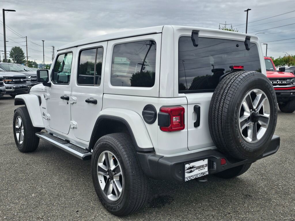 Used 2023 Jeep Wrangler Unlimited Sahara w/ LED Lighting Group AWD/4WD image 3