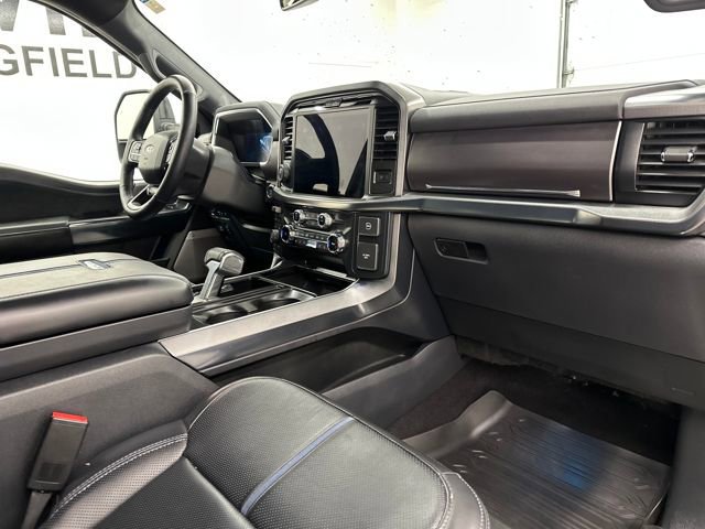 Certified 2025 Ford F150 Platinum w/ FX4 Off-Road Package image 13