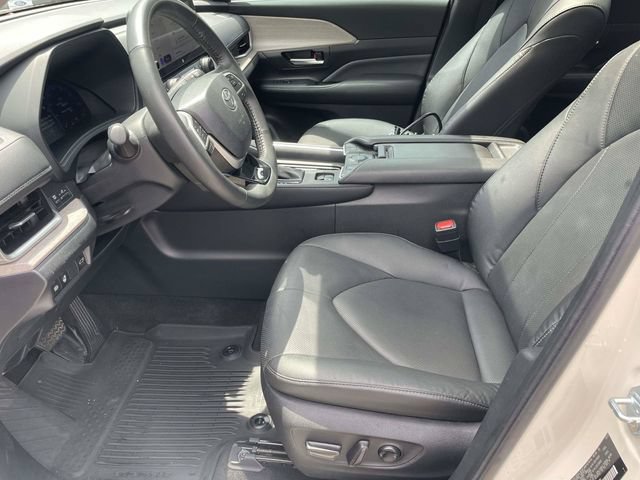 Used 2024 Toyota Grand Highlander FWD image 10