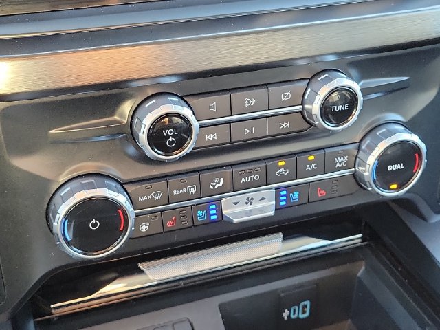 Certified 2023 Ford F250 Lariat w/ Tow Technology Package AWD/4WD image 31