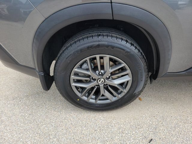 Used 2021 Nissan Rogue S FWD image 9
