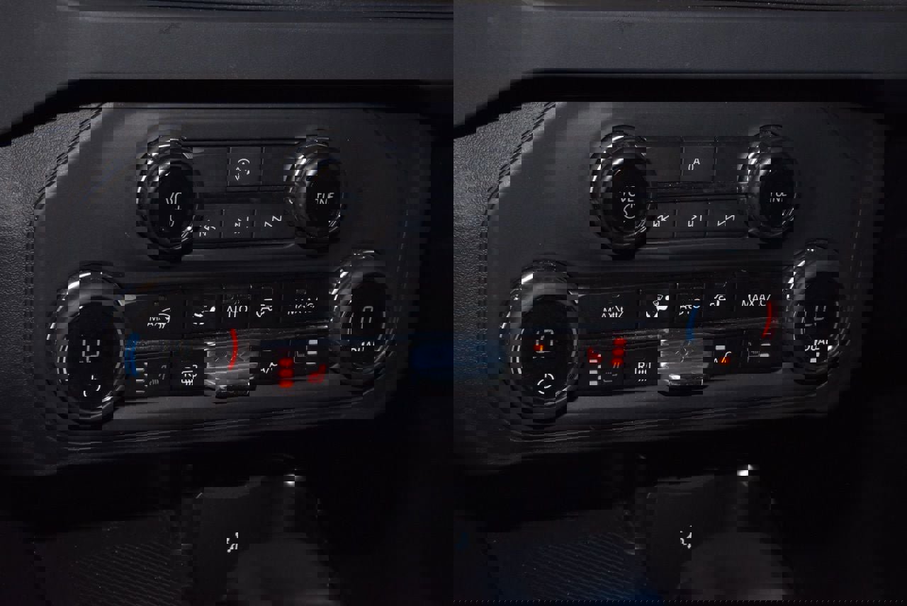 Certified 2025 Ford Bronco Big Bend image 33