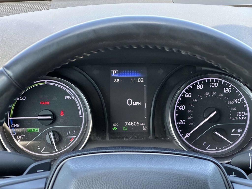 Used 2023 Toyota Camry SE w/ Protection Package (Q2) (TMS) FWD image 25