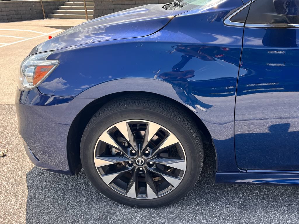 Used 2019 Nissan Sentra SR FWD image 30