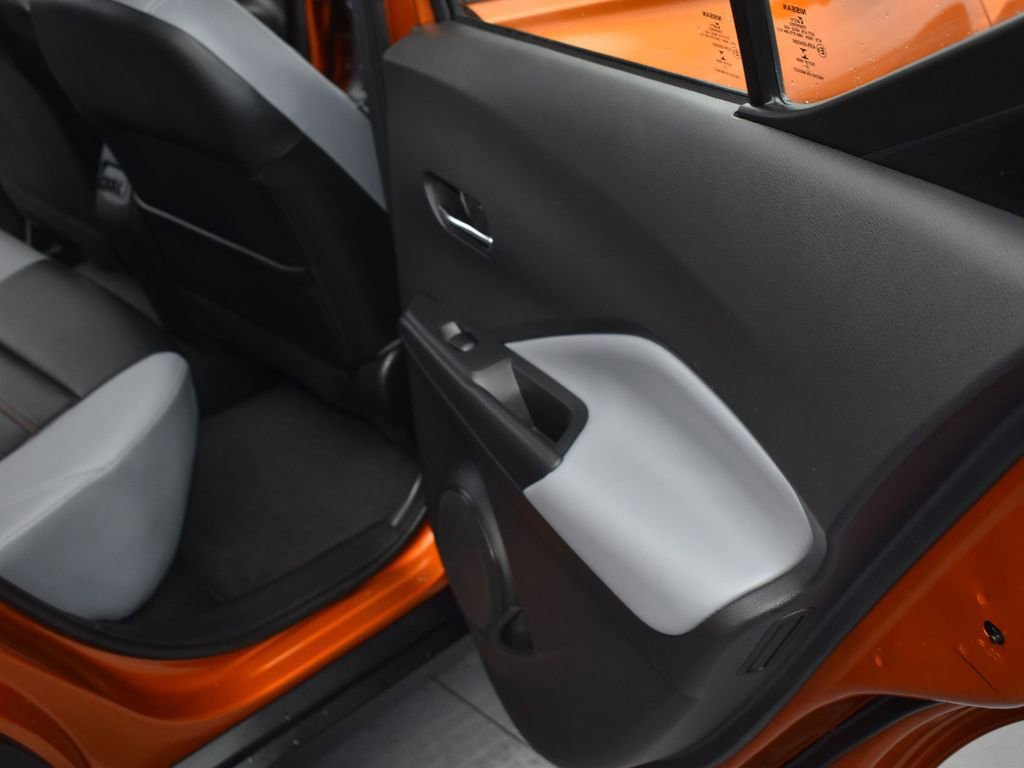 Used 2022 Nissan Kicks SR w/ Premium Package image 16