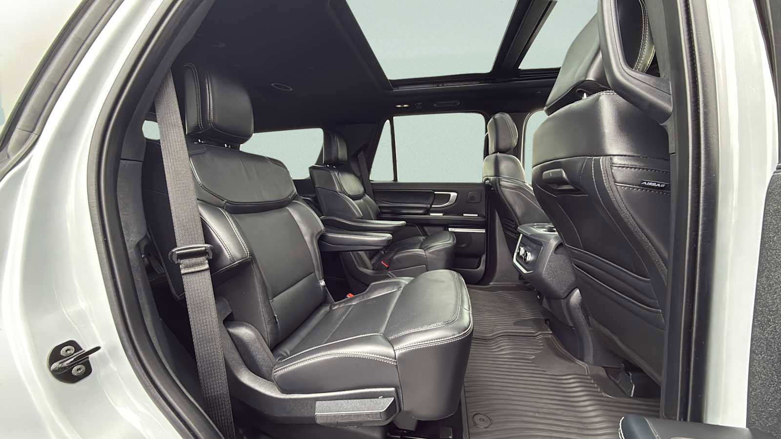 Certified 2025 Ford Expedition Platinum w/ Stealth Performance Package image 25